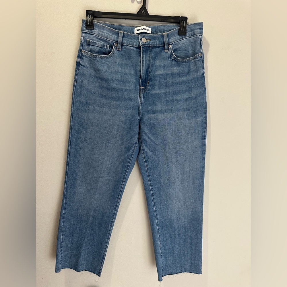 DKNY Jeans High Rise Relaxed Straight Raw Hem Blue Size 31
